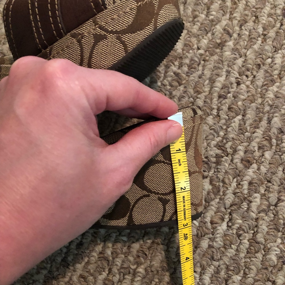 Authentic coach wedge size 7.5